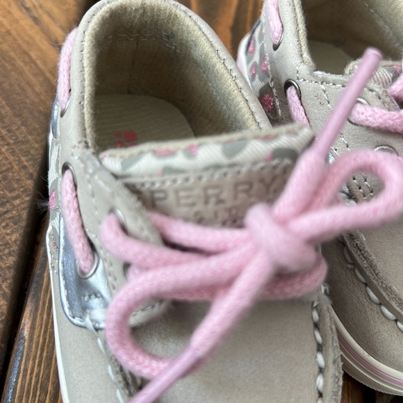 Baby shoes - Picture 5 of 10